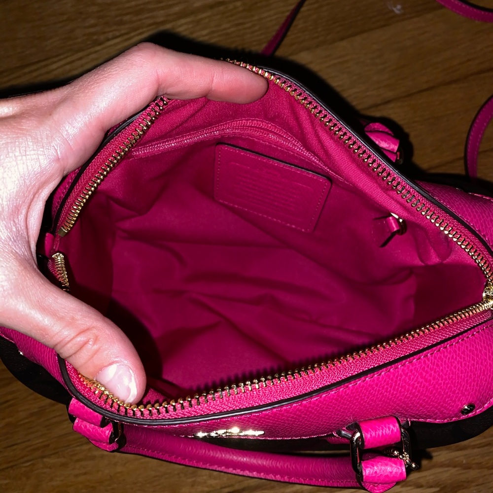 Hit pink and brown Coach Bag - Picture 3 of 6